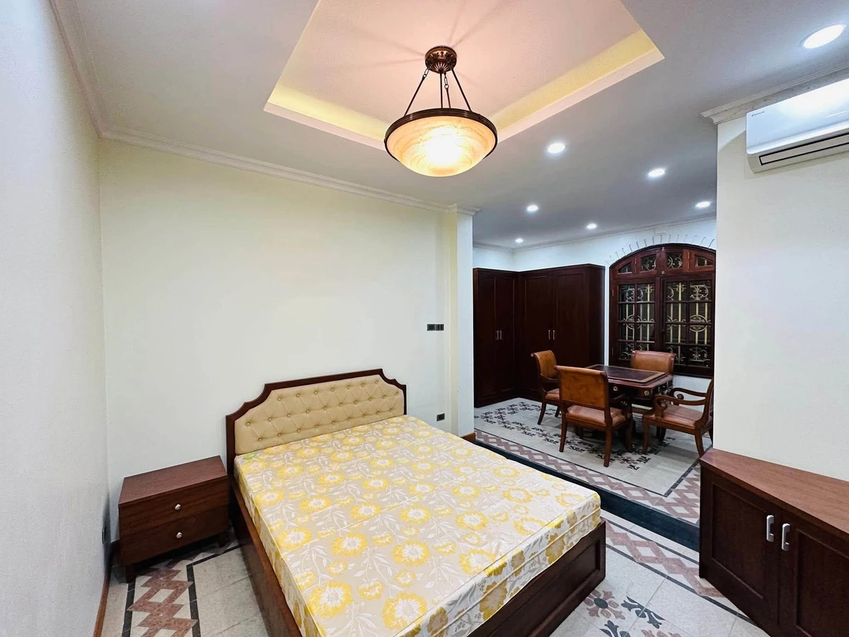 Biệt thự tân cổ điển 5 tầng 100m² Xuân Diệu 46.8 tỷ - Ảnh thu nhỏ 3