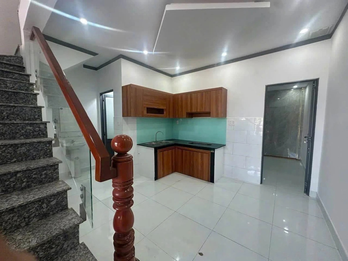Nhà lầu 5x15m mặt đường 16m Tân Triều Bình Chánh - Ảnh thu nhỏ 3