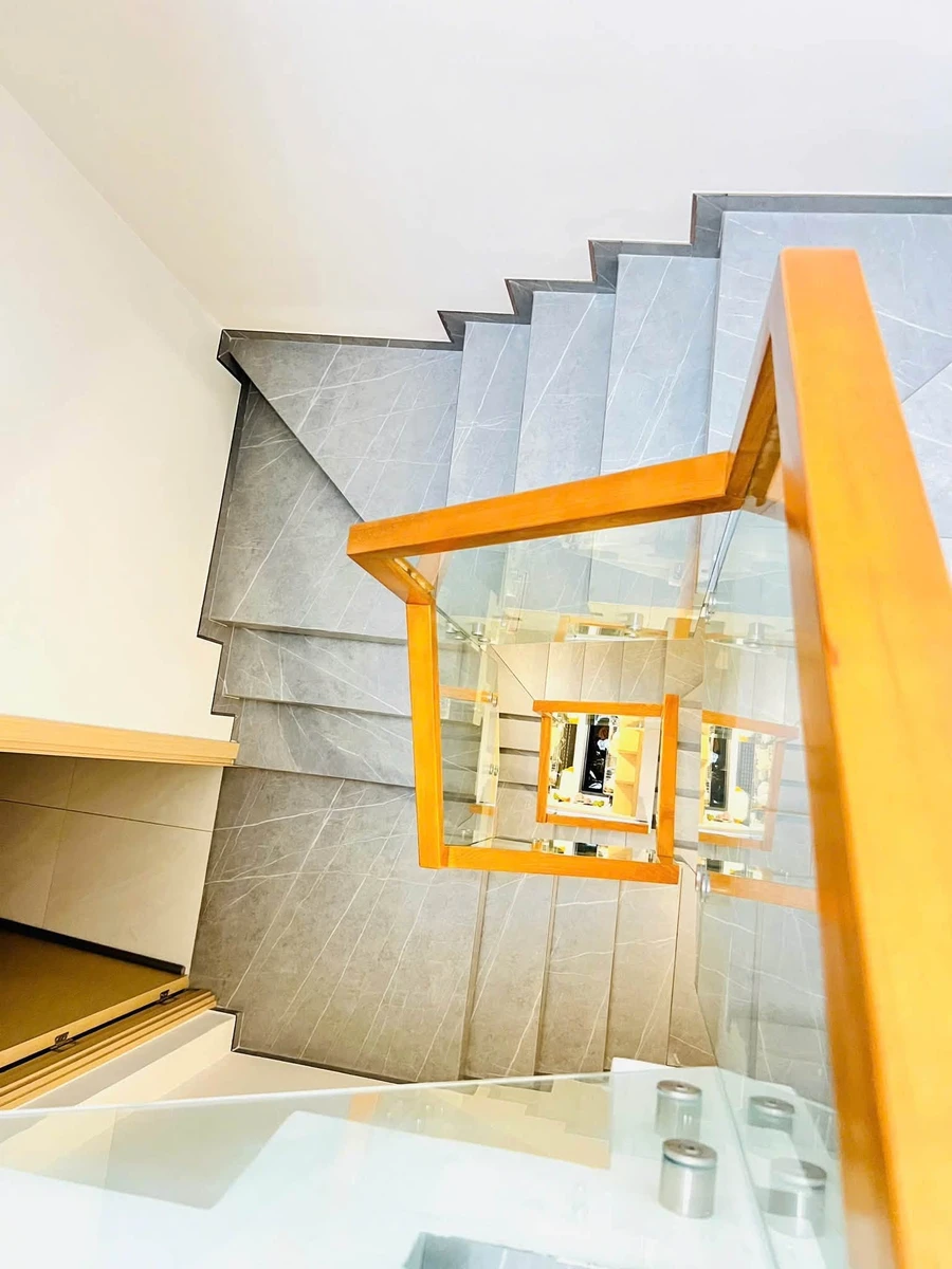 Bán nhà mới 34m2 đúc 4 tầng Lạc Long Quân Quận 1, 6.7 tỷ - Ảnh thu nhỏ 5