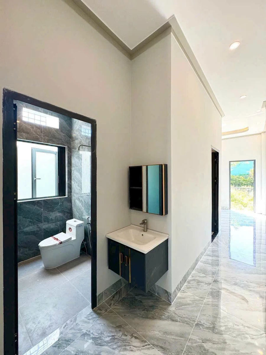 Bán nhà C4 100m2 full nội thất Phường Bình Thuận, Phan Thiết - Ảnh thu nhỏ 2