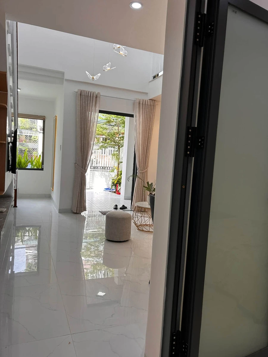 Bán nhà kiệt 2 tầng 61m² Hoàng Diệu, Quận 1 giá 4 tỷ - Ảnh thu nhỏ 3