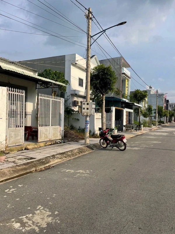 Bán nhà phố 4 phòng ngủ 88m² gần Công an xã Phước Lý, Bình Chánh bacdau