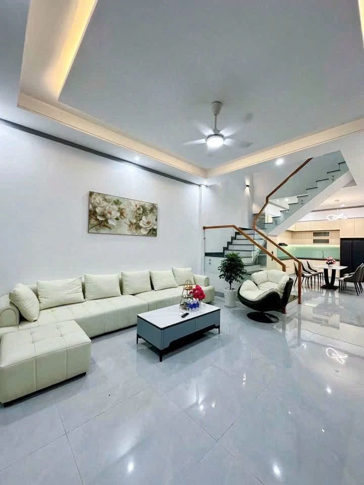 Bán nhà hẻm 210m² 3PN 3WC Y Wang giá 3 tỷ 100 - Ảnh thu nhỏ 2