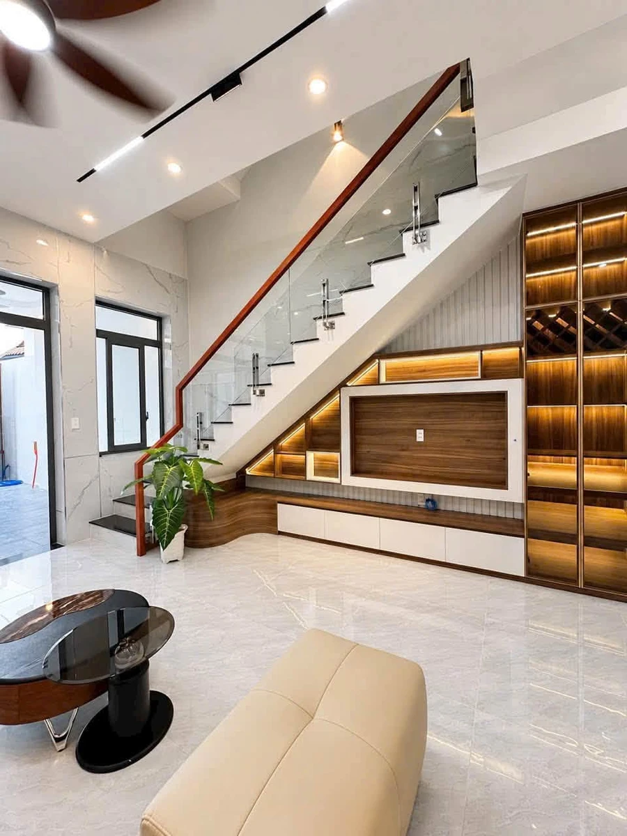 Bán nhà 2 lầu 1 trệt 3PN Tân Phong 4,19 tỷ - Ảnh thu nhỏ 3