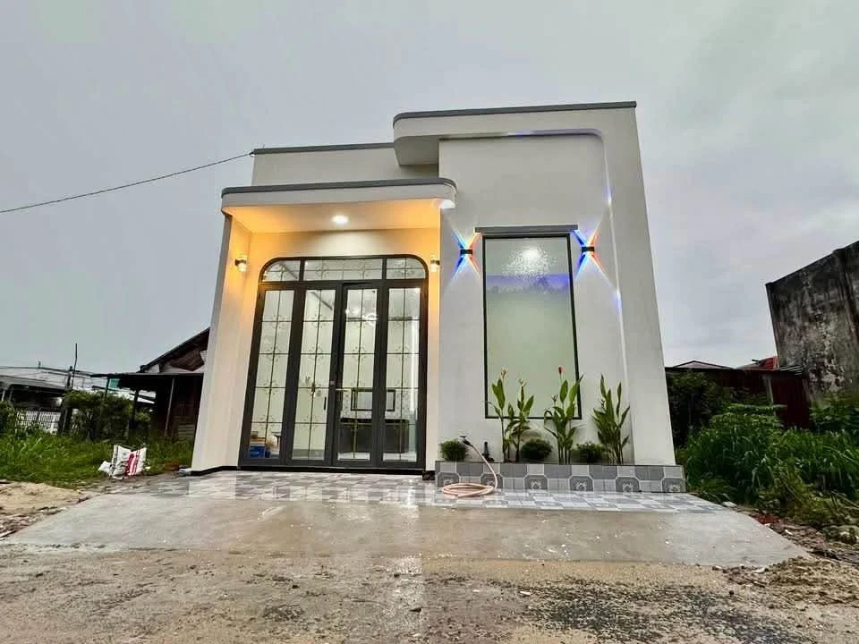 Bán nhà 2PN 54m² Nguyễn Văn Linh Long Hòa Tây Ninh - Ảnh 1