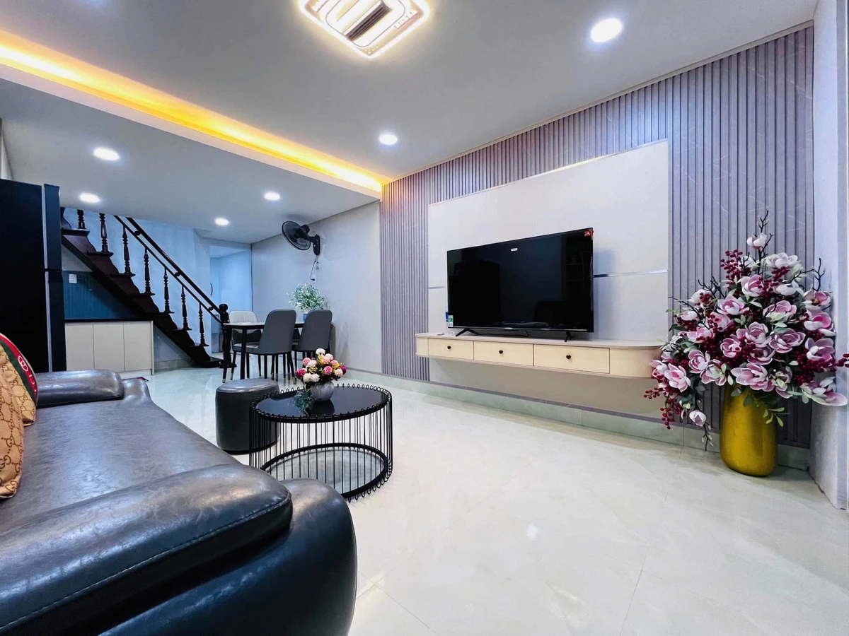 Bán nhà 2 tầng, 80m² hẻm thông, 2PN 2WC, Quang Trung, giá 2.09 tỷ - Ảnh thu nhỏ 2