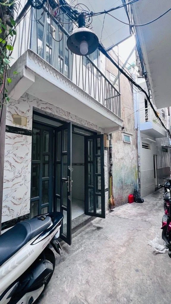 Bán nhà 2 tầng 30m² hơn 4 tỷ Quận 1 Trần Hưng Đạo - Ảnh thu nhỏ 4