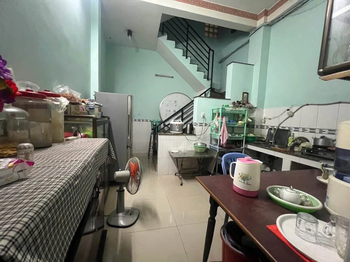 Bán nhà hẻm xe hơi Quận 4, 31m2 trệt lầu, giá 3,999 tỷ - Ảnh thu nhỏ 2
