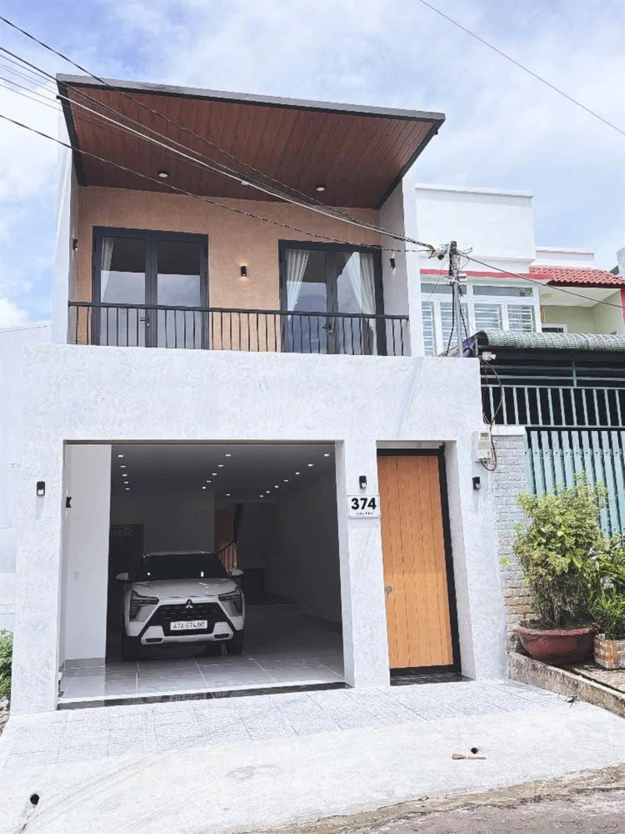 Bán nhà mặt tiền Trần Phú 5x20m kinh doanh 5 tỷ 990 - Ảnh 1