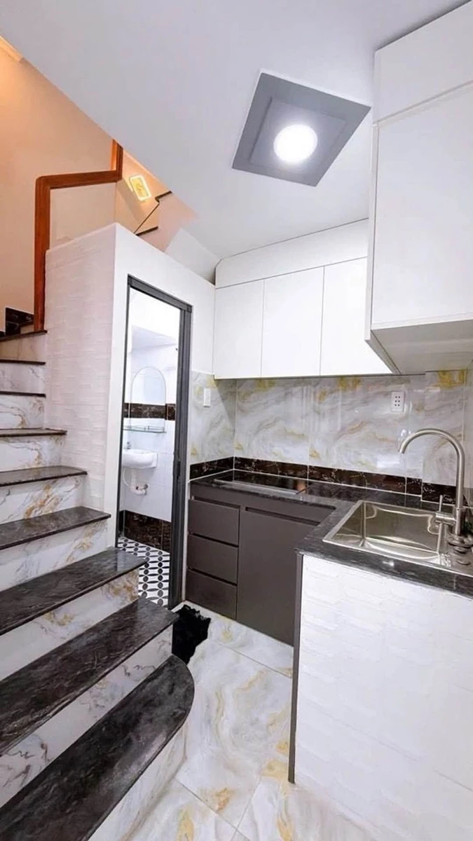 Bán nhà mặt tiền đường 6m 5 tầng 3PN 4WC, 21m2, Vĩnh Hội, Quận 4, giá 6,498 tỷ - Ảnh thu nhỏ 2