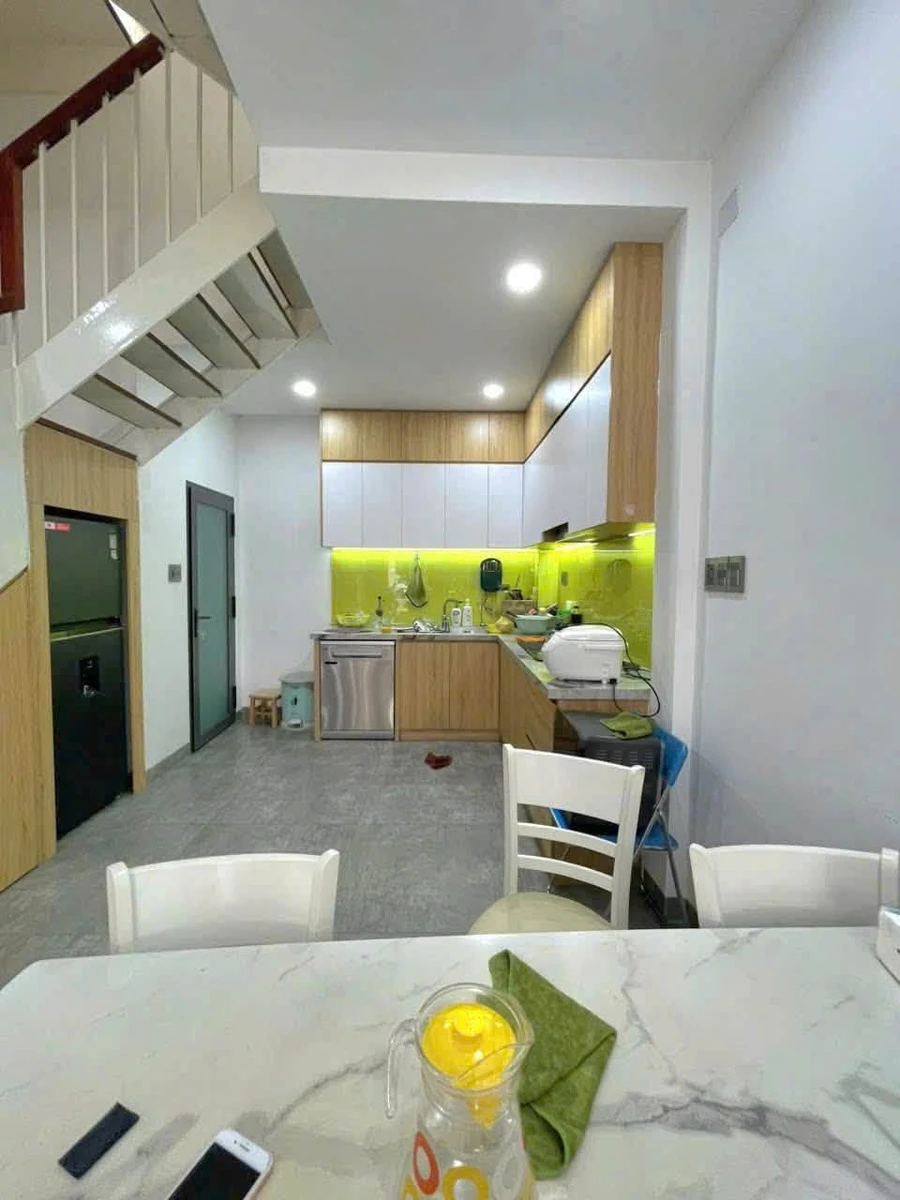 Bán nhà hẻm 3 tầng 48m2 Lạc Long Quân - Ảnh thu nhỏ 3