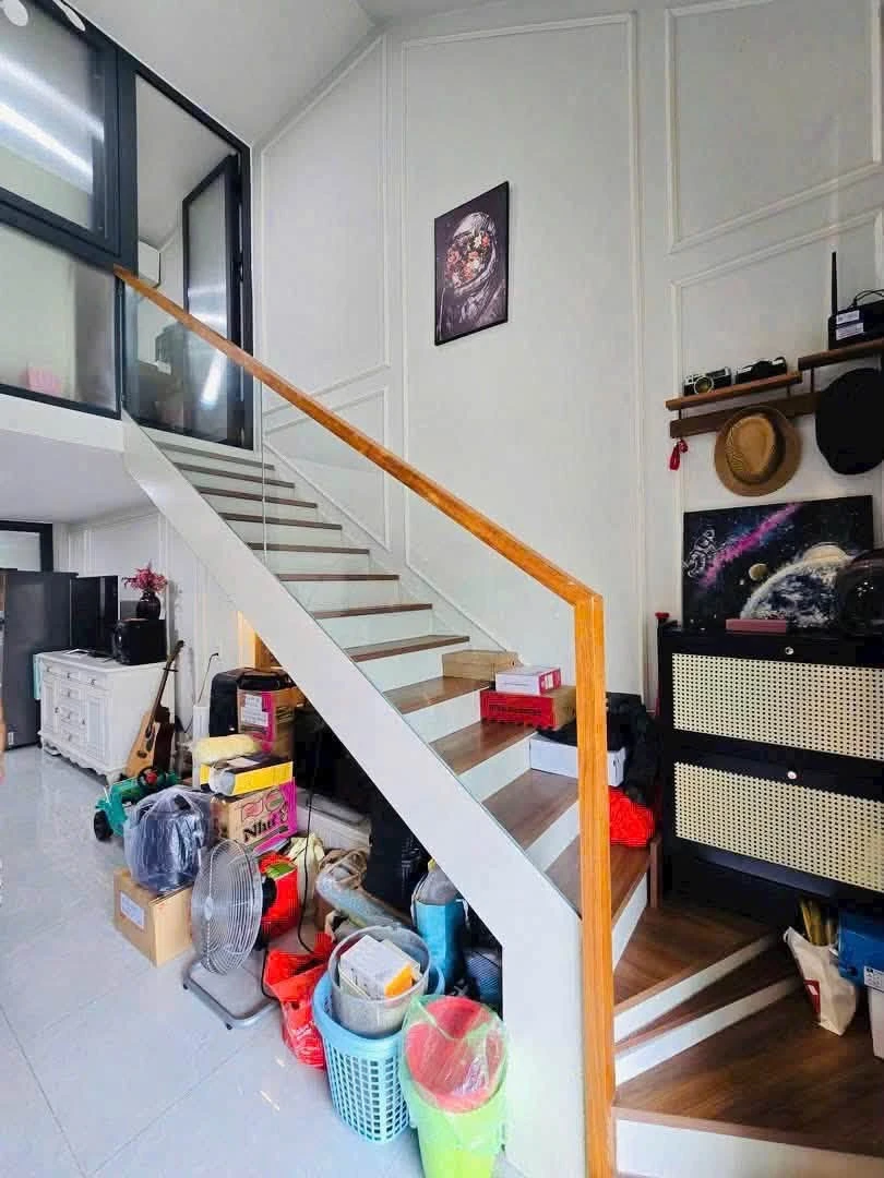 Bán nhà Quận 4, 48m2, 2 PN, sổ riêng, nội thất đầy đủ - Ảnh thu nhỏ 2
