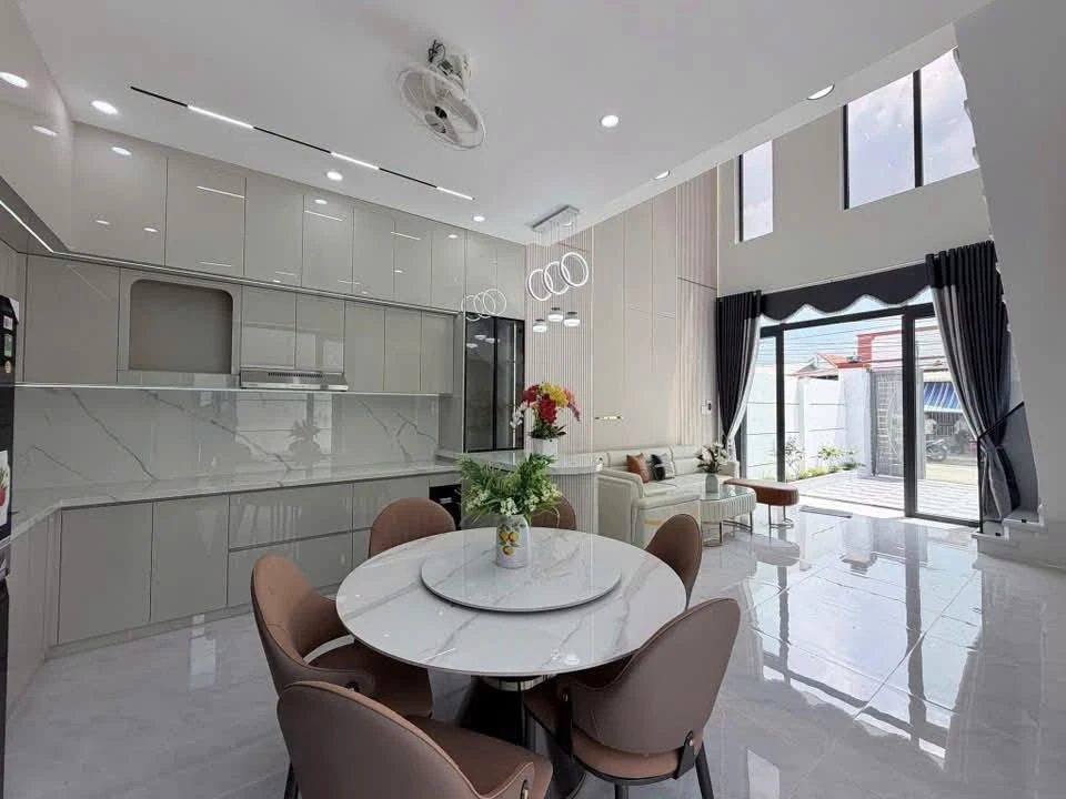 Bán nhà mới 6x23m Phường Ninh Thạnh 2 tỷ 980 triệu - Ảnh thu nhỏ 2