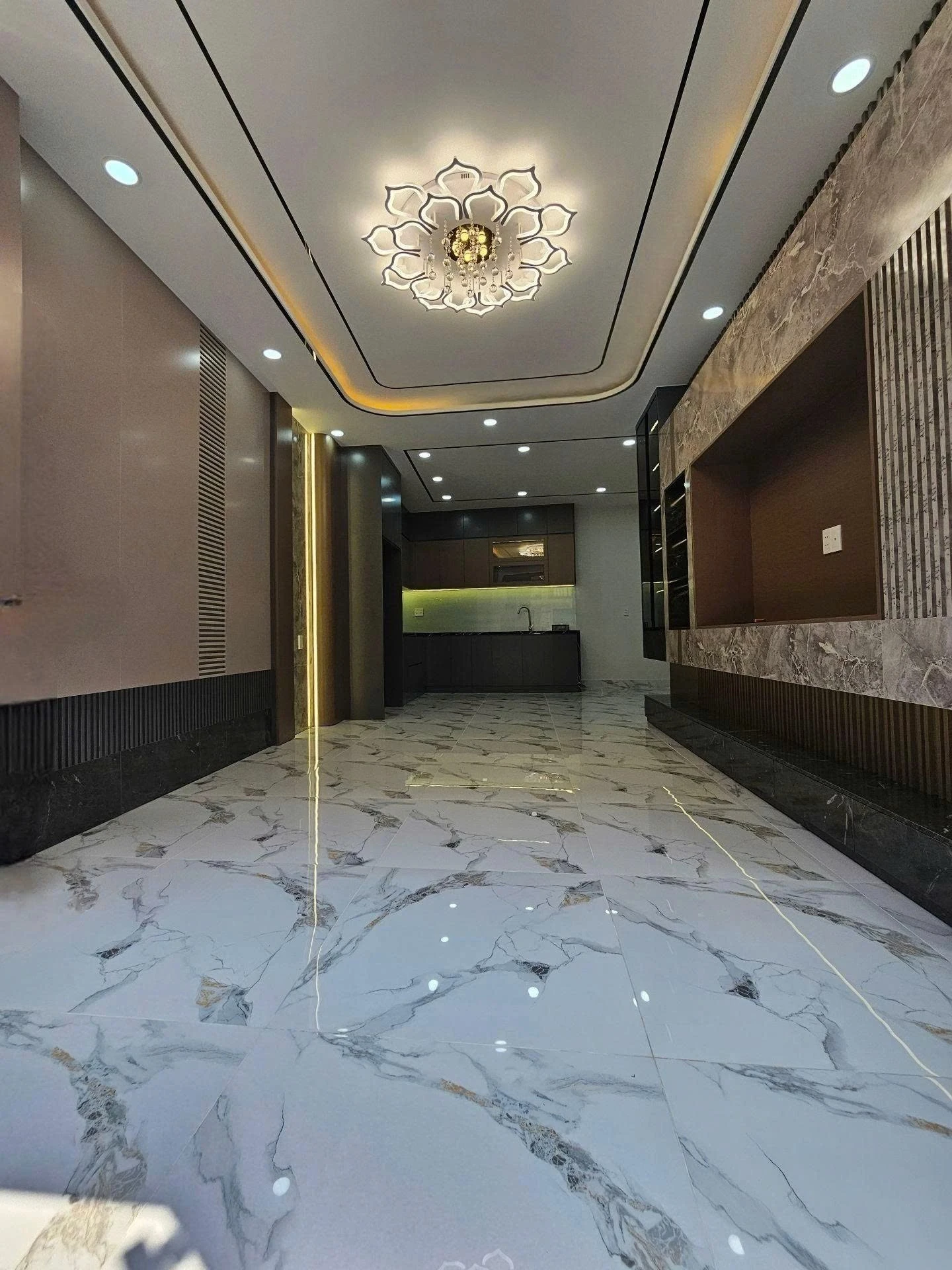 Bán nhà Lý Phục Man, Q7, 50m², 2 PN, 4 tỷ - Ảnh 1