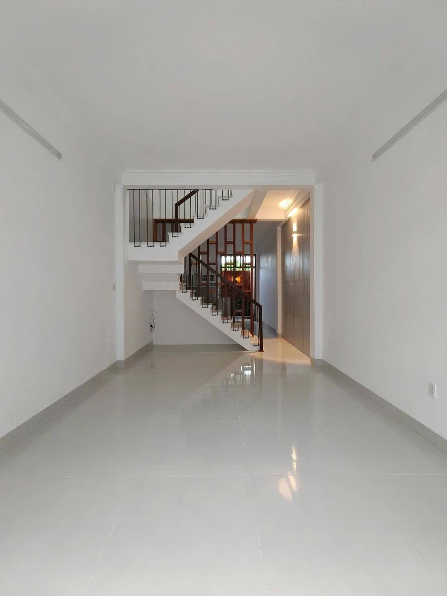 Bán nhà 1 trệt 1 lầu mặt tiền đường Huỳnh Thị Khá, Phú Thủy, Phan Thiết, 68,5m2, 3,1 tỷ - Ảnh thu nhỏ 3