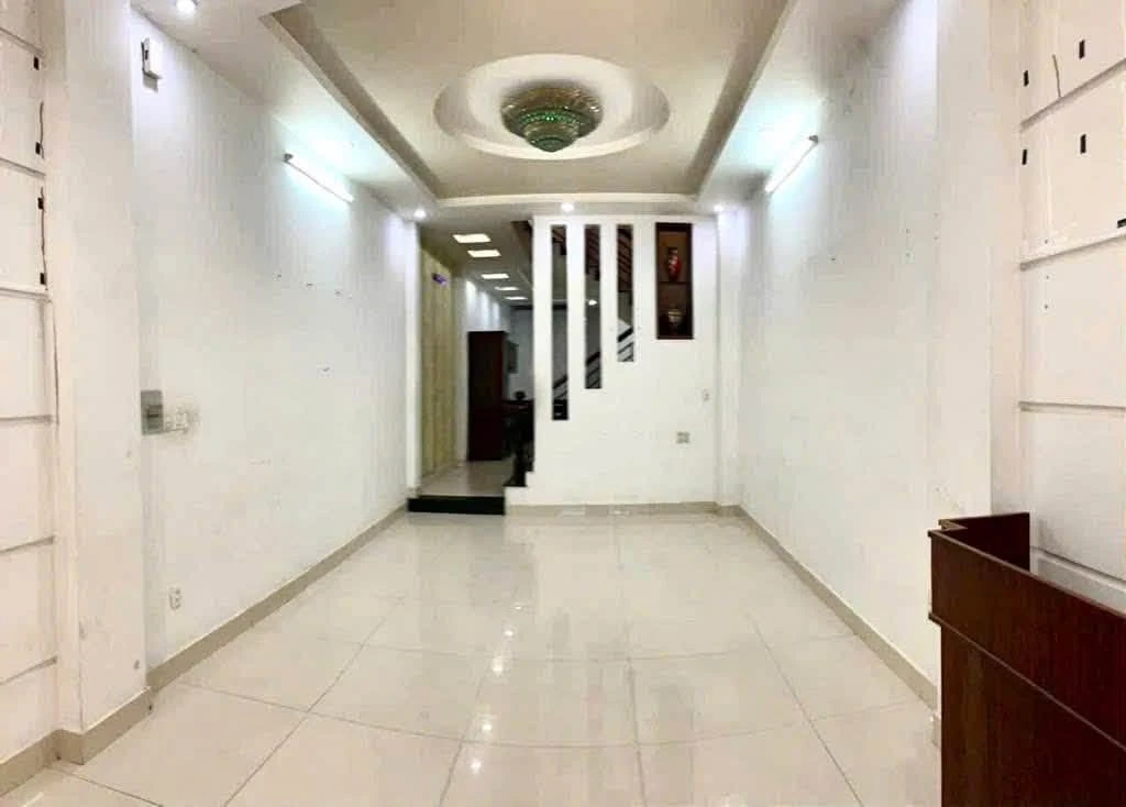 Bán nhà mặt tiền kinh doanh 60m2, 4 tầng, 4PN, đường Dương Quảng Hàm, Gò Vấp - Ảnh thu nhỏ 2