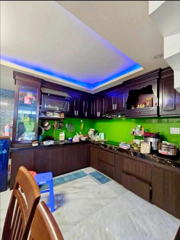 Bán nhà 3 tầng 90m² Hòa Tiến, Quận 12 giá 3,2 tỷ - Ảnh thu nhỏ 2