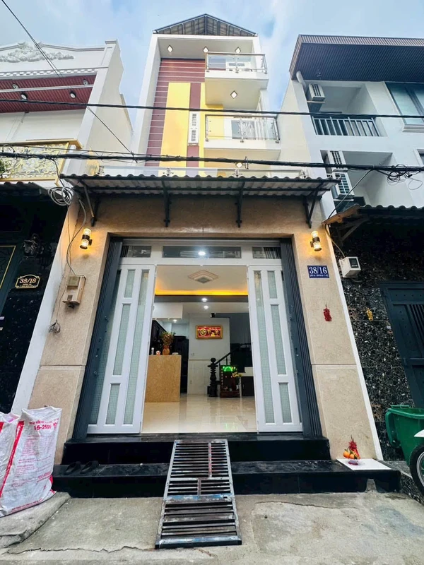 Bán nhà 3 tầng 3PN 4WC sát chợ Gò Xoài Q6