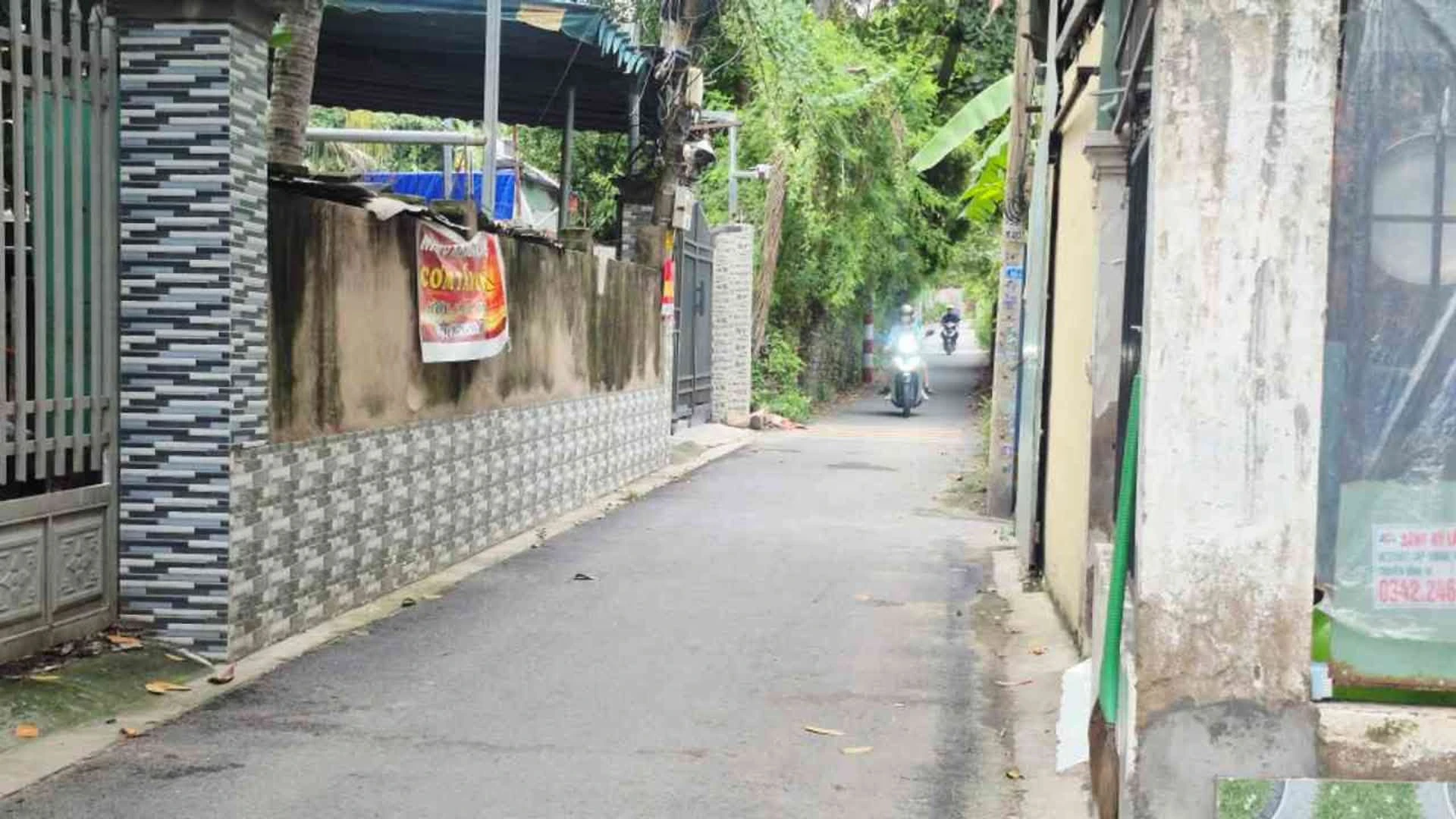 Bán nhà 1 trệt 1 lầu 59,2m², 2PN, hẻm xe hơi, sổ hồng riêng khu TL43 Quận 12 - Ảnh 1