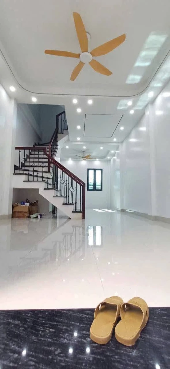 Bán nhà xây mới 3 tầng 41m² tại Quỳnh Cư, Hùng Vương, Hải Phòng giá 2,5 tỷ - Ảnh thu nhỏ 2
