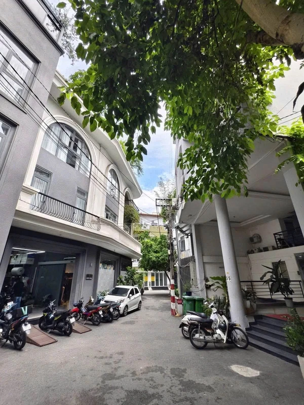 Bán đất nền 7.5x20m (150m2) KDC Châu Thới, Dĩ An, Bình Dương, đường 13m, giá hơn 5 tỷ 258m2