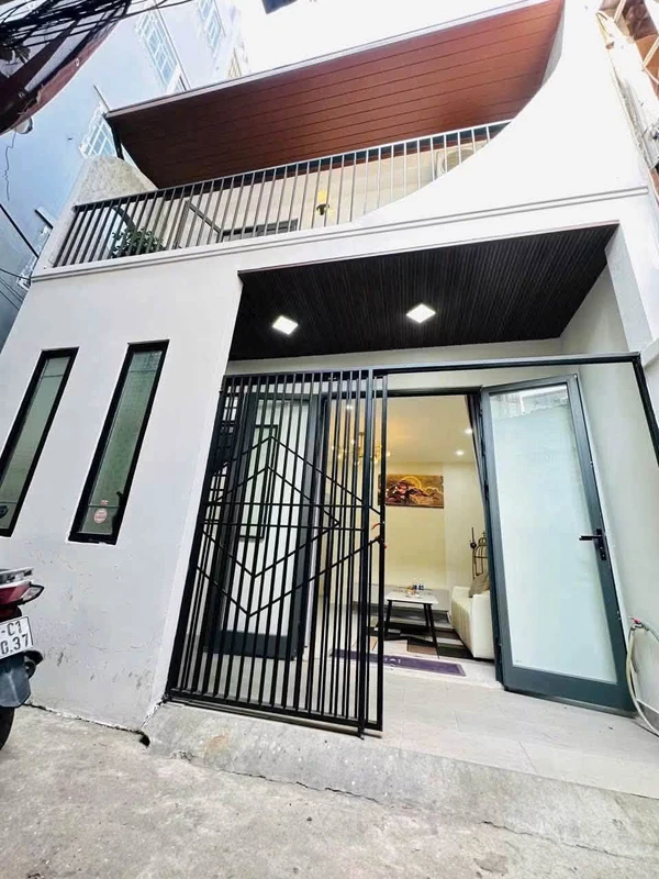 Bán nhà 2 tầng 120m2 gần Nguyễn Tất Thành, Bình Kiến nhadattramdinh