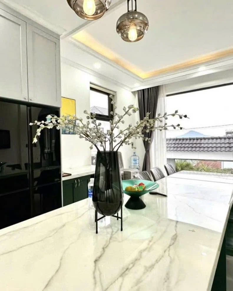Bán villa 200m² 5PN 2 mặt tiền Đà Lạt - Ảnh thu nhỏ 3