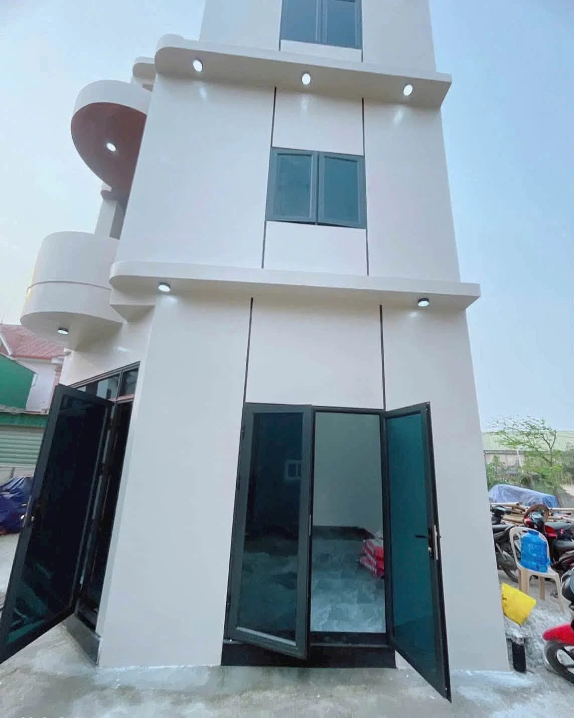Bán nhà ngõ Lý Thường Kiệt 57m2 3 tầng 3 tỷ - Ảnh 1