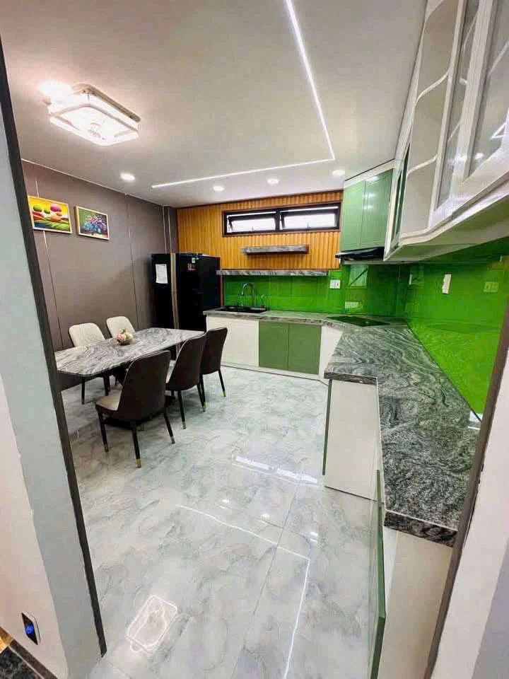 Bán nhà 5 tầng Hương Lộ 2, 76m2, 4PN, 7 tỷ - Ảnh thu nhỏ 2