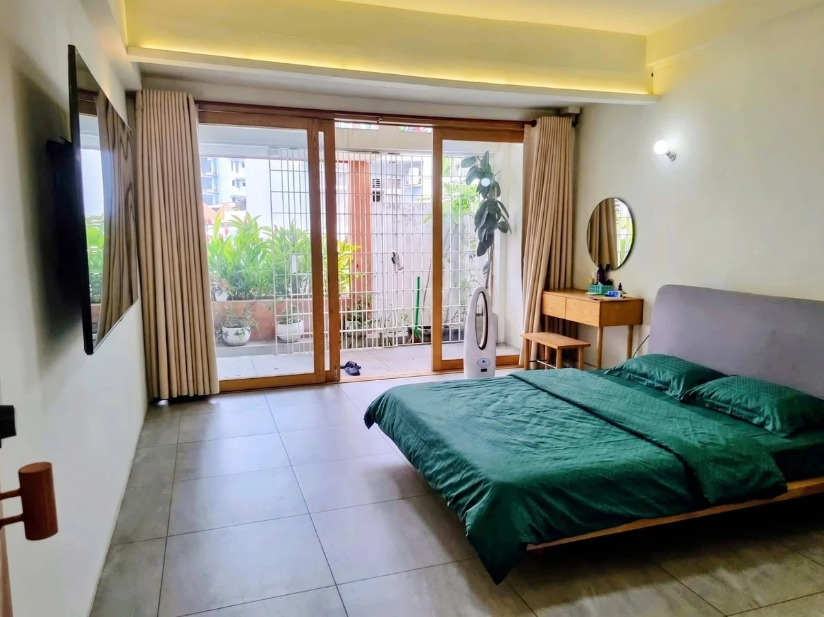 Bán nhà 9PN 74m² Thích Quảng Đức Phú Nhuận, giá 15.7 tỷ - Ảnh 1