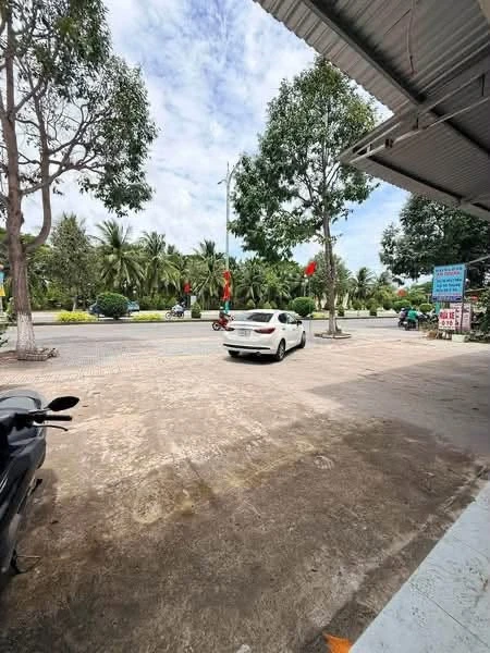 Bán nhà mặt tiền Đồng Khởi 101m² - 4.5 tỷ, Bến Tre - Ảnh thu nhỏ 3