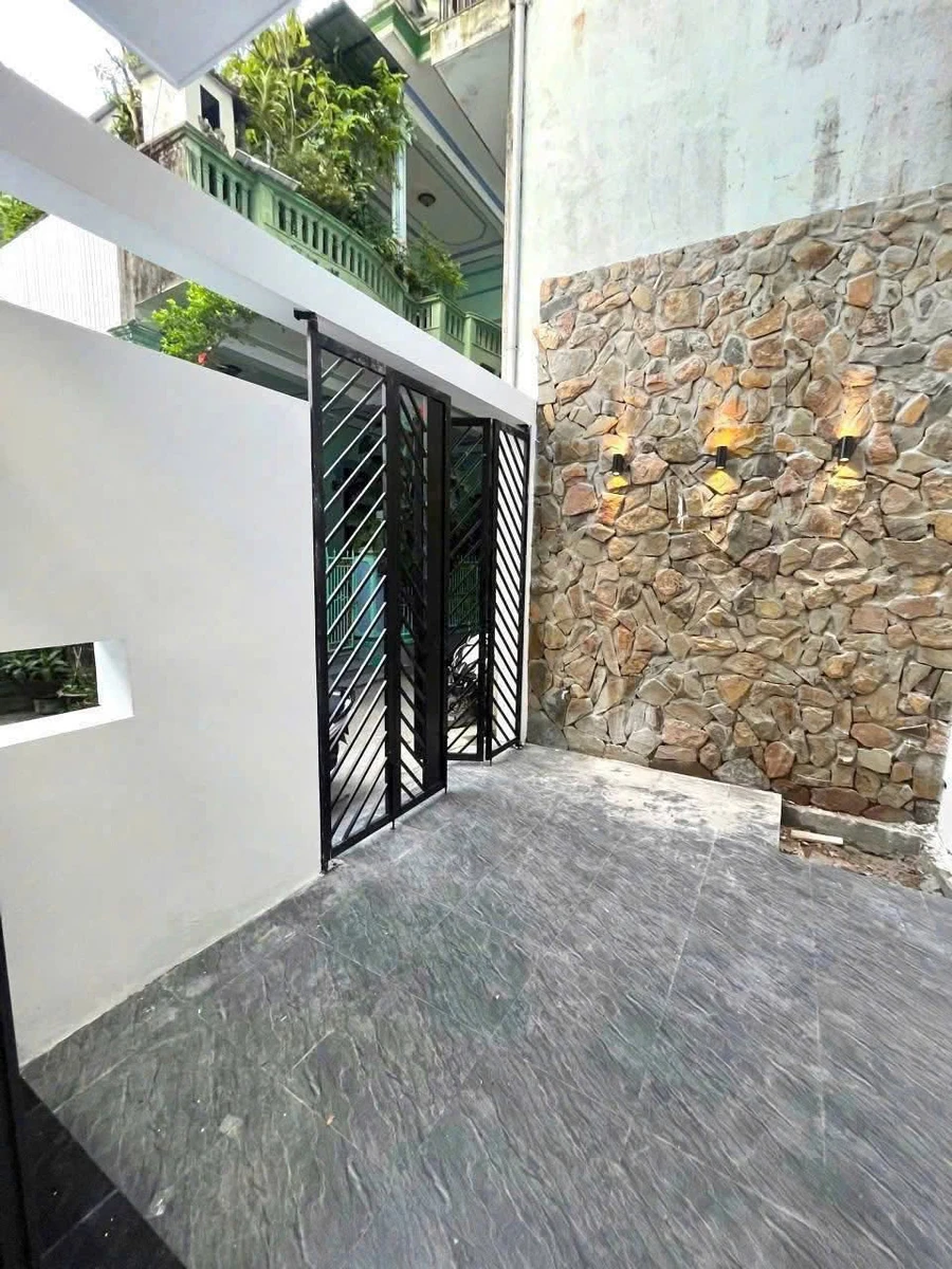 Bán nhà 3 tầng 45m2 kiệt Trần Phú, gần chợ Phước Vĩnh, Huế - Ảnh thu nhỏ 2