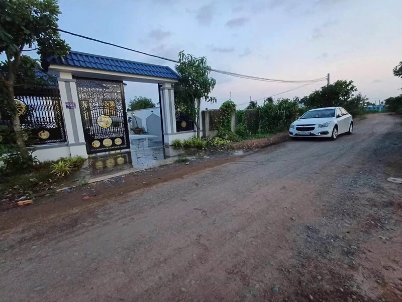 Bán nhà vườn mái Thái 332m² Long Hoà Cần Đước