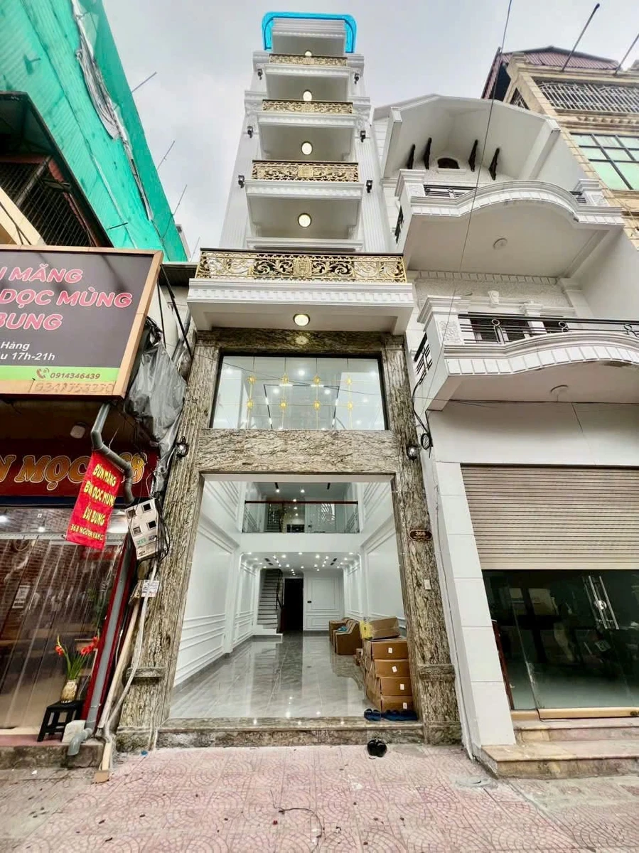 Bán nhà mặt phố Nguyễn Văn Cừ, Bồ Đề, Long Biên, 60m2, 7 tầng, thang máy, giá 33,5 tỷ - Ảnh 1