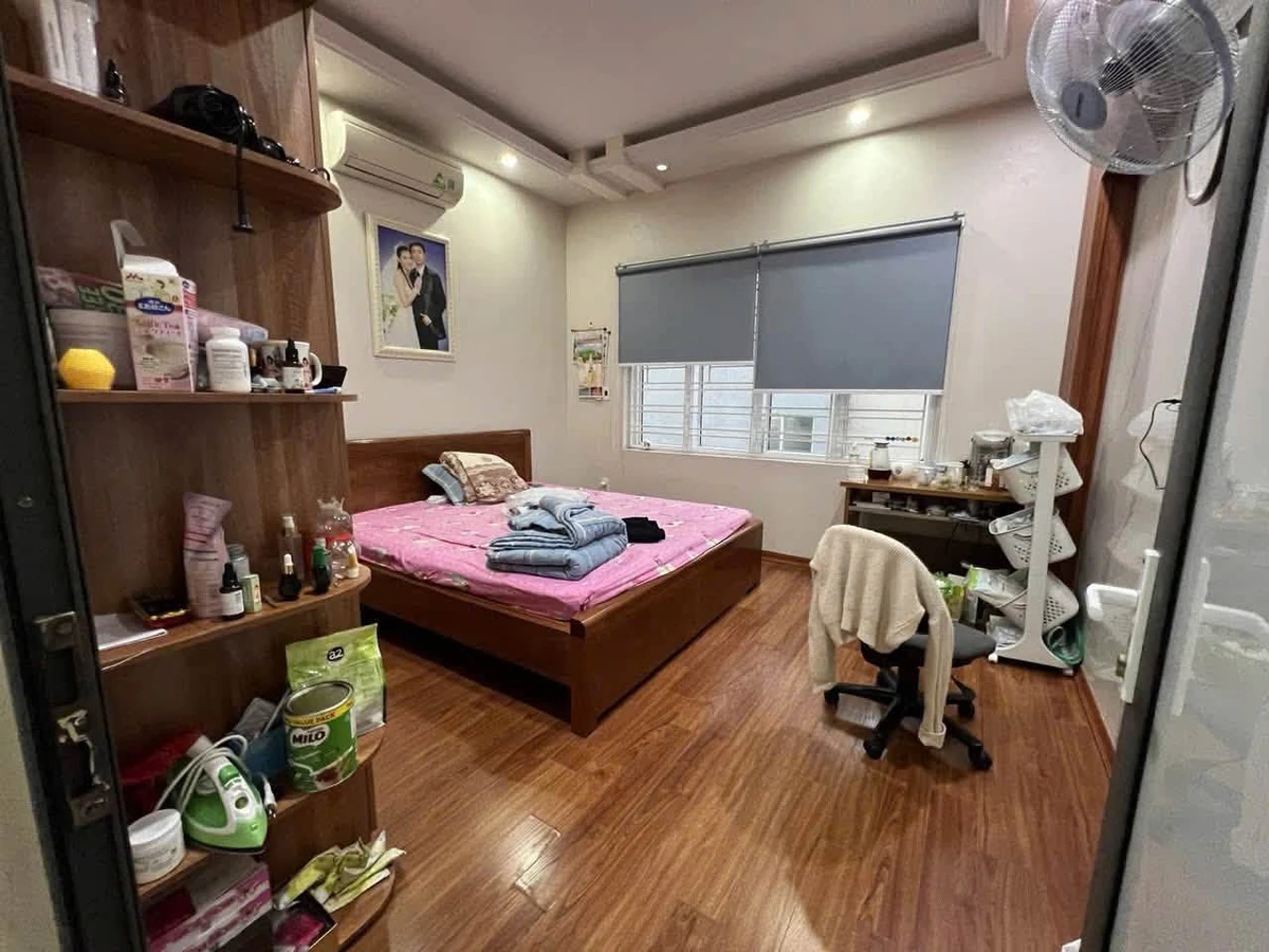 Bán nhà mặt tiền ô tô đỗ cửa 45m², trung tâm, giá 3 tỷ - Ảnh thu nhỏ 3