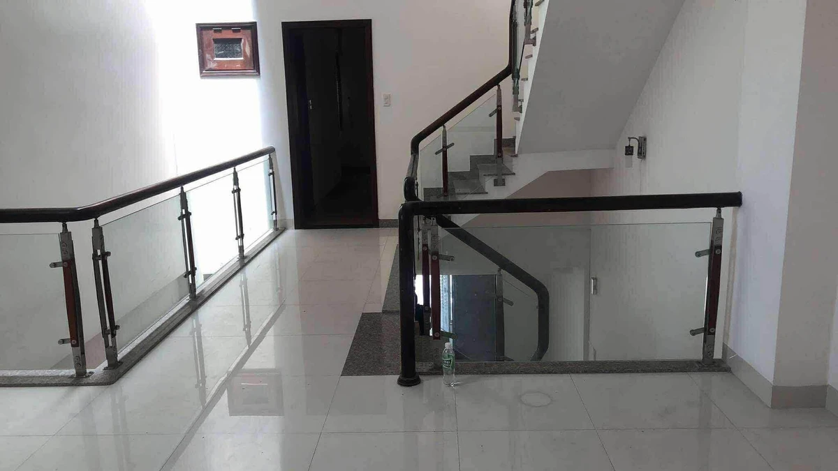 Nhà 3 tầng 5PN mặt tiền Chế Lan Viên, 96m², Đà Nẵng - Ảnh thu nhỏ 2