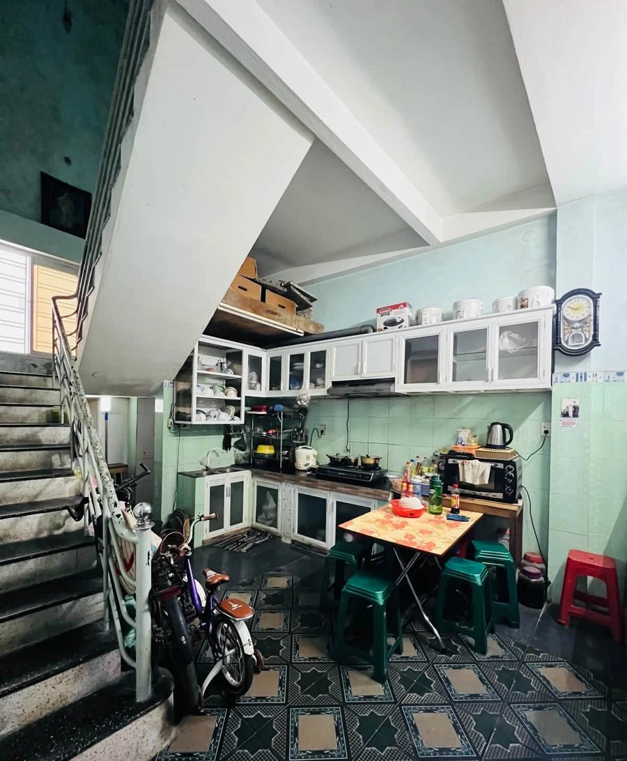 Bán gấp nhà 2 tầng 2 mặt kiệt đường Núi Thành, sát Cầu Rồng, 64m², Đà Nẵng - Ảnh thu nhỏ 2