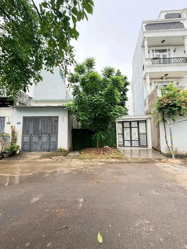 Bán lô đất 58m2 đường Nam Khang 3,95 tỷ Quận 7