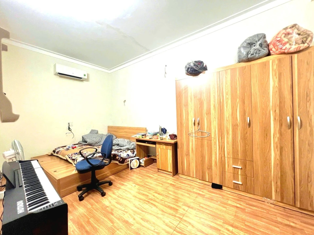 Bán nhà 4 phòng ngủ 100m2 tại Văn Cao, Quận 5 - Ảnh thu nhỏ 4