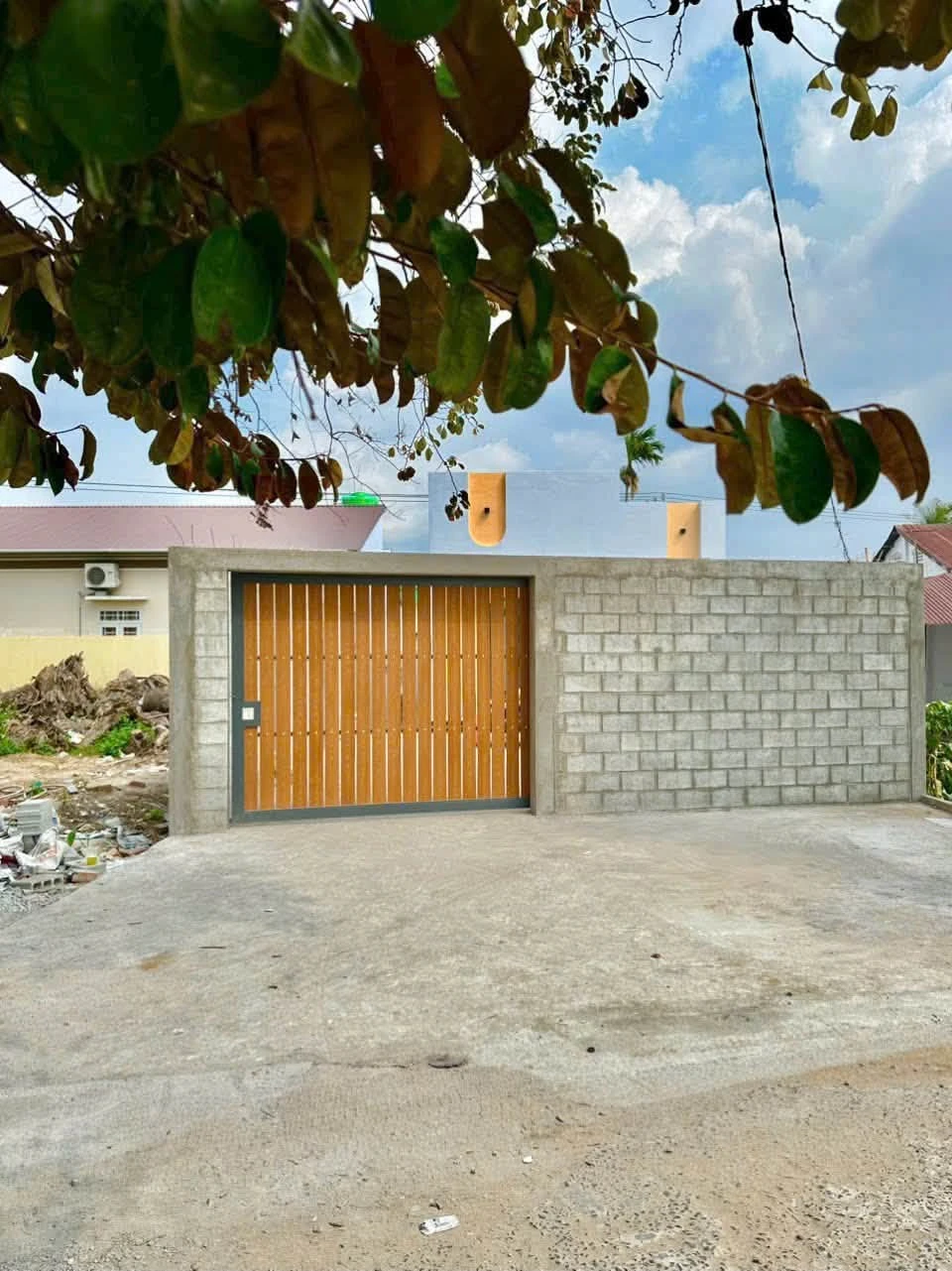 Bán nhà sân vườn 456m2, 3 phòng ngủ, Bình Chánh 2,9 tỷ - Ảnh 1