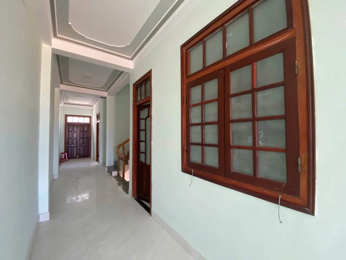 Bán nhà 3 tầng 90m2 Mặt tiền Trường Chinh Tuy Hoà 5.6 tỷ - Ảnh thu nhỏ 5
