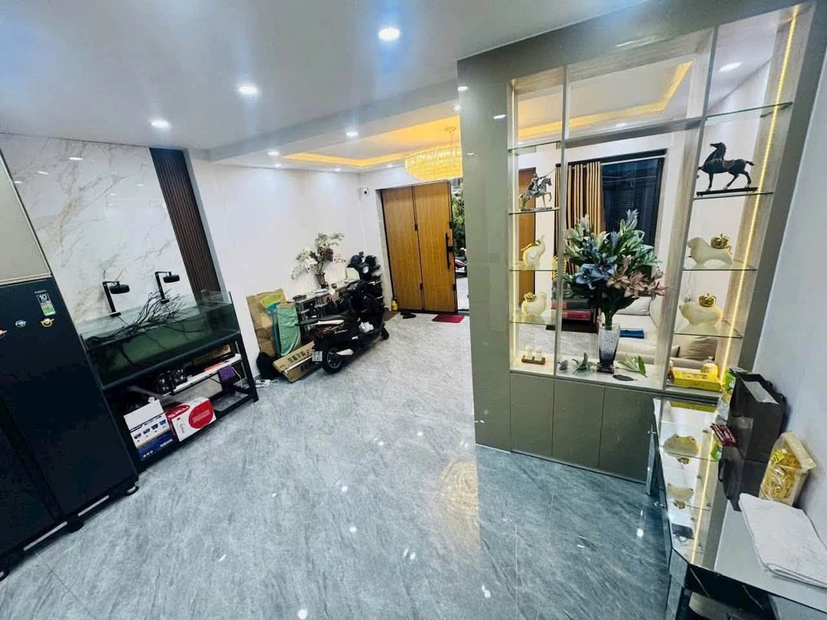 Bán nhà hẻm xe hơi Hồng Bàng Quận 11, 46m2, 1 trệt 4 lầu, 11,2 tỷ - Ảnh thu nhỏ 3