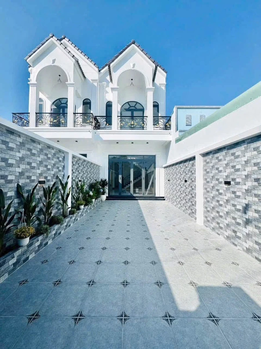 Bán nhà mặt tiền Nguyễn Trung Ngạn, Rạch Giá 155m² 3 PN - Ảnh thu nhỏ 2