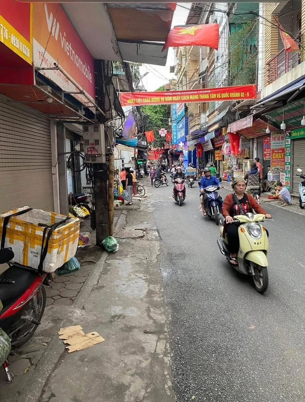 Bán nhà 32m2 4 tầng Khương Trung, Thanh Xuân 8,45 tỷ