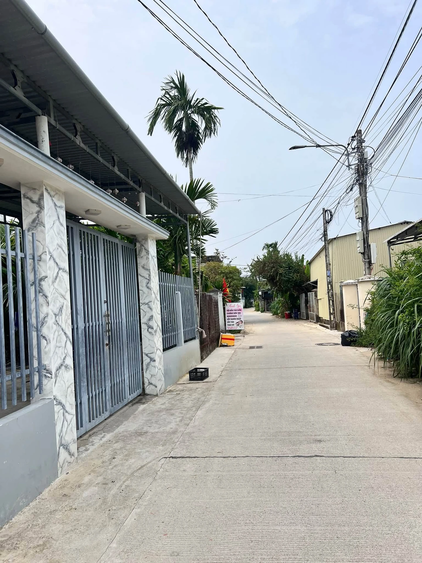 Bán nhà 100m² 2 phòng ngủ hẻm Võ Nguyên Giáp Quảng Ngãi - Ảnh 1