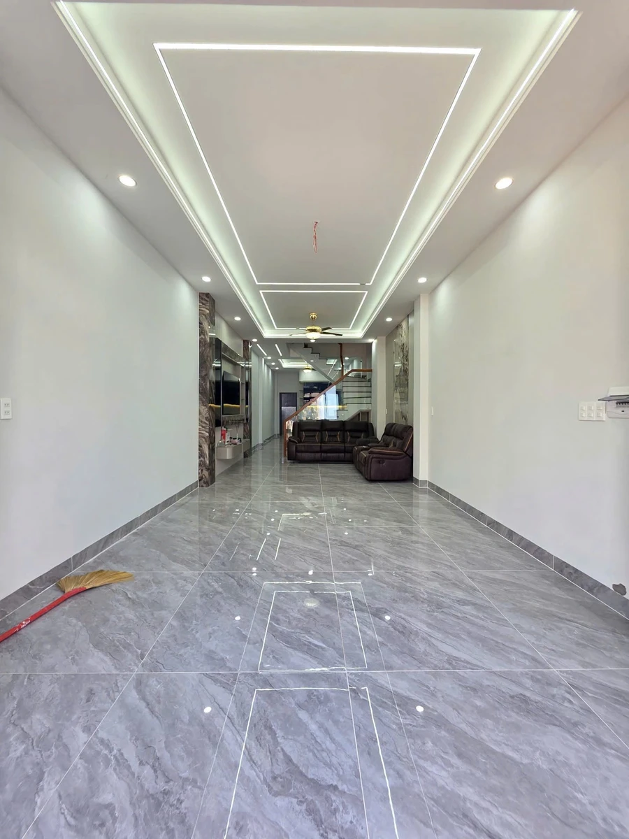 Bán nhà hoàn công 71m2 4 tầng, 4PN, 5WC, gần Làng Đại học - 7,8 tỷ - Ảnh thu nhỏ 3