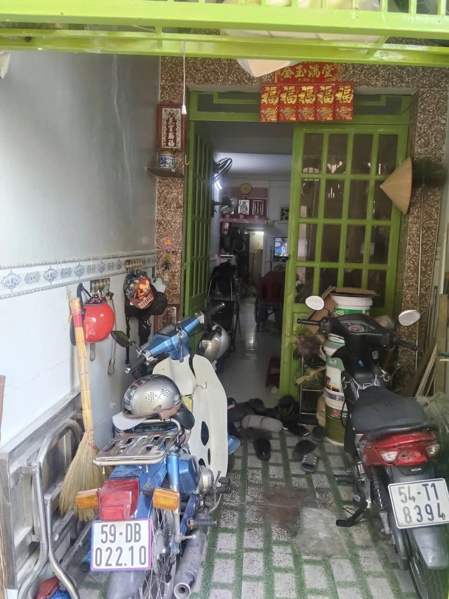 Bán nhà riêng 4 phòng ngủ 45m2 Quận 8, giá 3,9 tỷ - Ảnh thu nhỏ 2