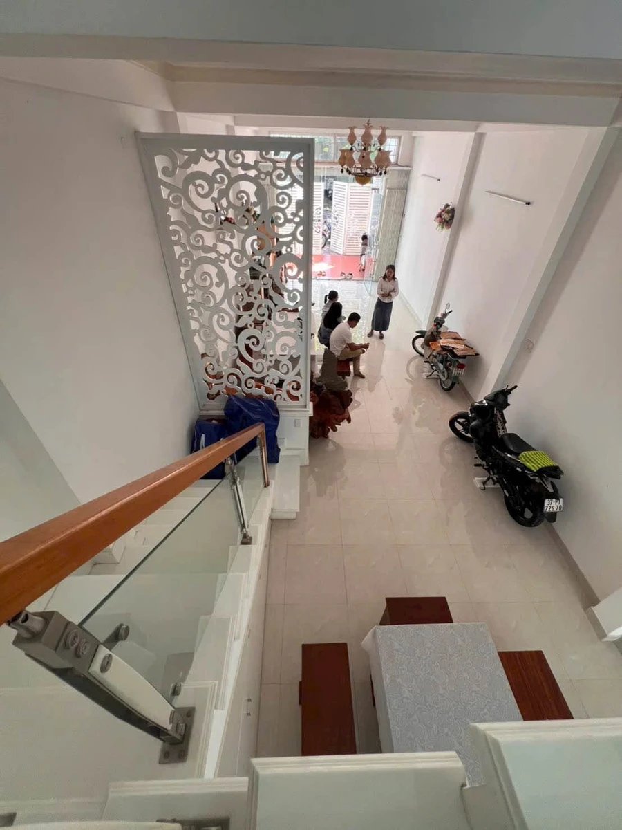 Bán nhà mặt tiền Nguyễn Bỉnh Khiêm 189m² trung tâm - Ảnh thu nhỏ 3