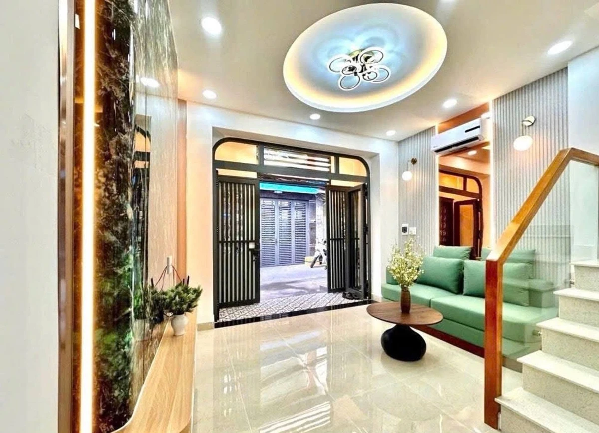 Bán nhà 2PN 32m2 gần Vòng xoay Hàng Xanh 5.45 tỷ - Ảnh 1