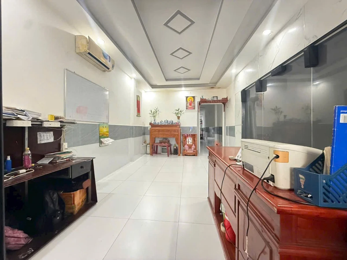 Bán nhà mặt tiền 100m² Rạch Giá, 2 PN, 2 tỷ 350 triệu - Ảnh 1